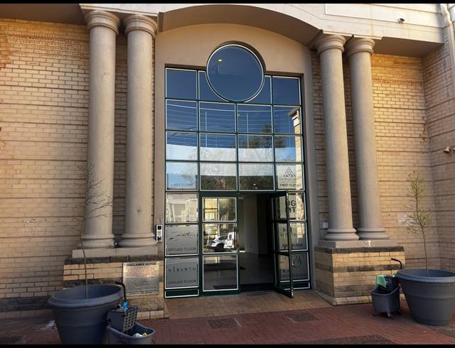 442M² OFFICE TO LET IN DUNKELD WEST
